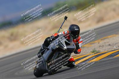 media/Sep-11-2022-SoCal Trackdays (Sun) [[81b7e951af]]/Turn 16 (945am)/